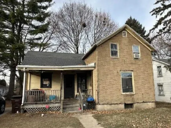 816 S State Ave, Freeport, IL 61032