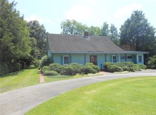 2210 E 7th St, Lumberton, NC 28358