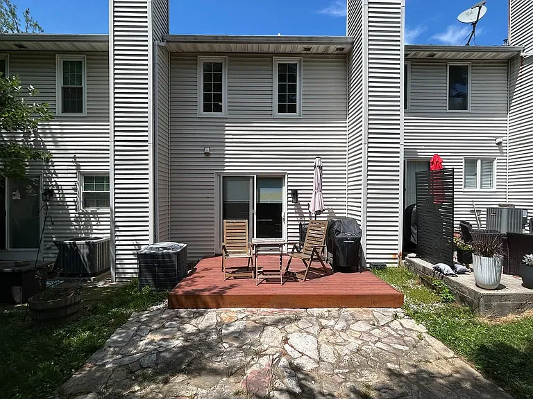 4876 Weatherhill Dr — Photo 24