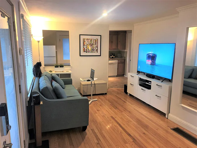 2853 SW Greenway Ave #LOWER LEVEL — Photo 9