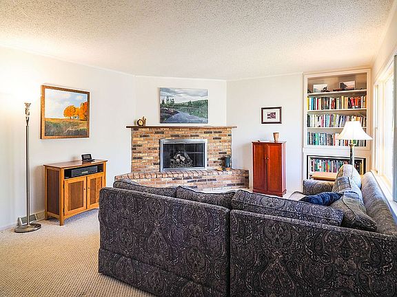 5th image of 4266 Westridge Dr