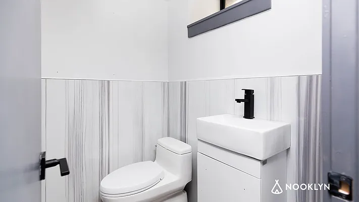 Rented by Nooklyn NYC LLC | media 47