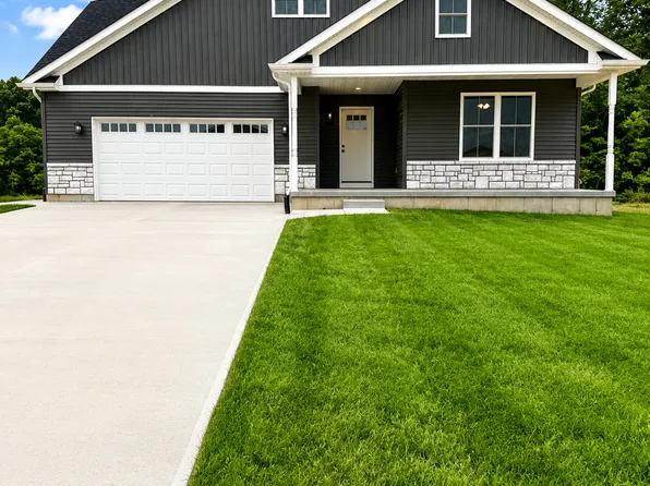 59 Westview Dr, Batesville, IN 47006