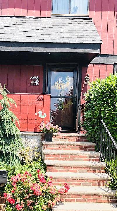 1st image of 25 Acorn Ct #7038-0124