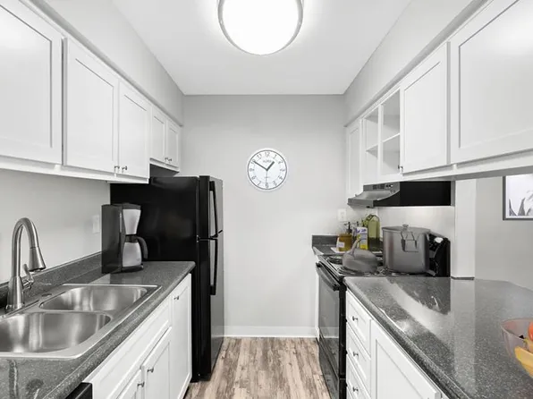 Lakeview Heights, 10250 W Mississippi Ave, Denver, CO 80226