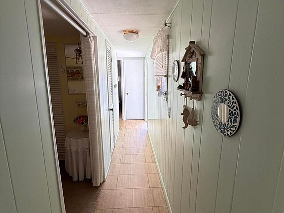 5th image of 1106 NE 31st Terrace