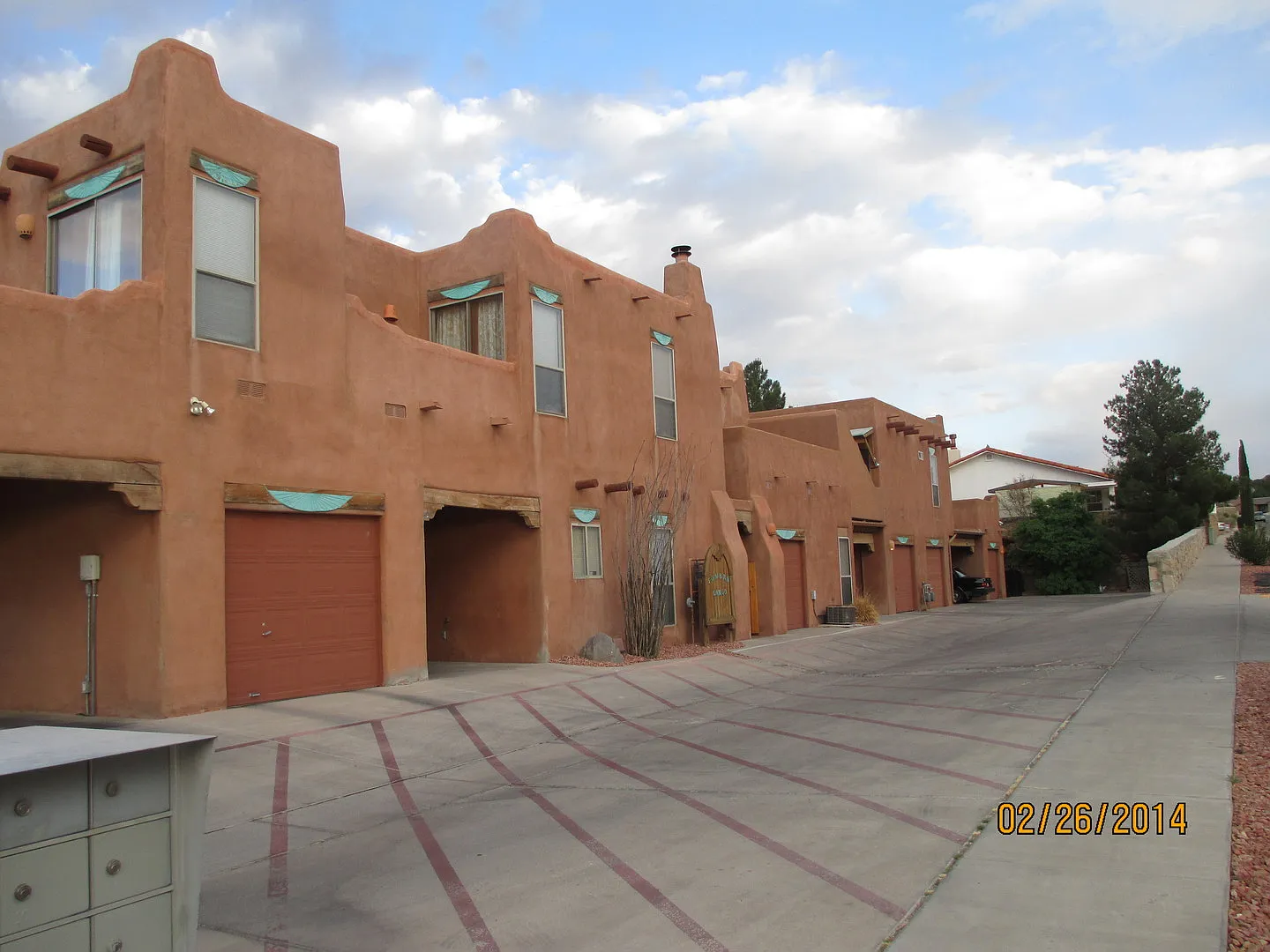 3 Bedroom, 2 Bath Town Home, 1 Car Garage Coming Soon — Photo 1