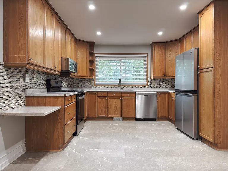 1815 Omira St — Photo 22