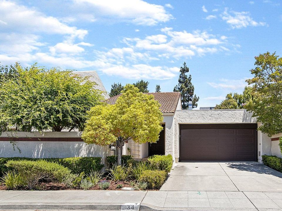1st image of 34 Barcelona Cir