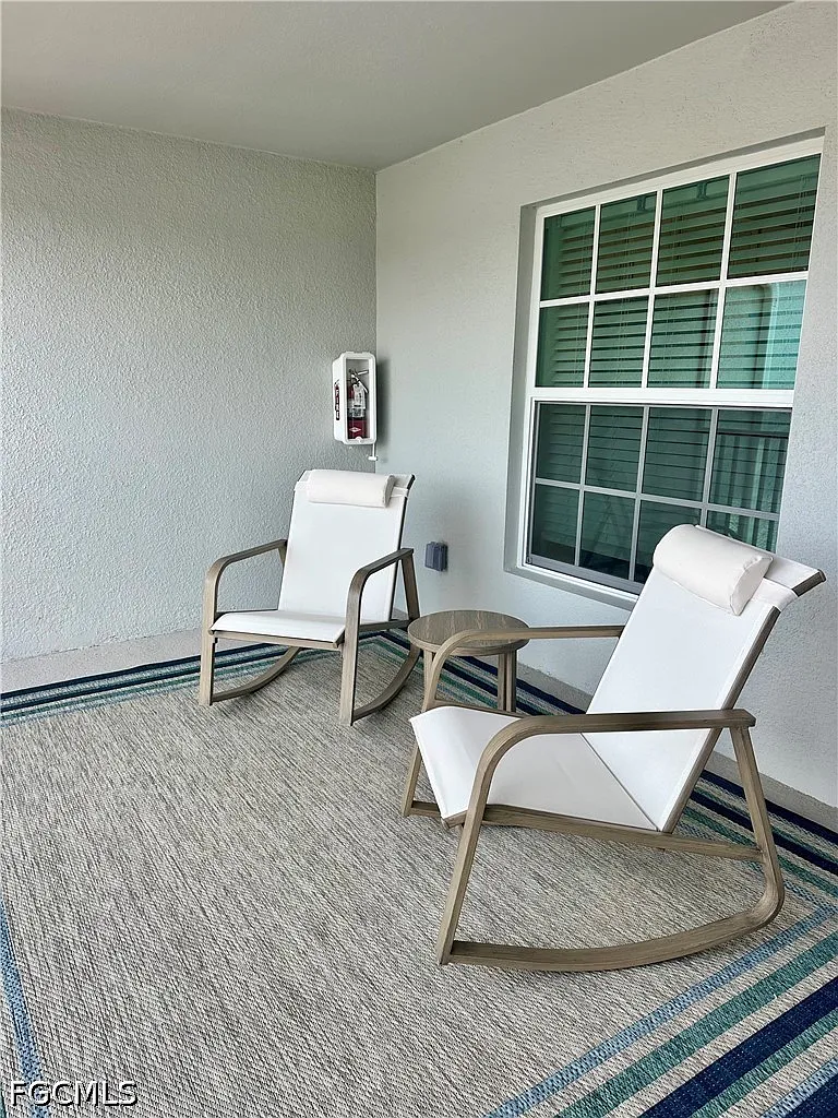 2 bed, 2.0 bath, 1569 sqft, $5,500 — Photo 4