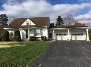 1032 Omar Dr, Johnstown, PA 15905