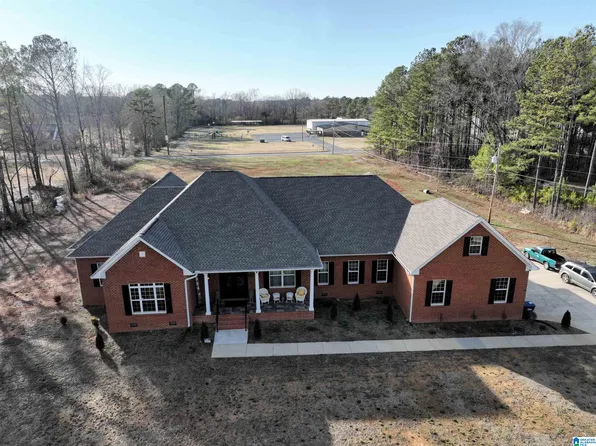 3924 Brookside Ln, Oxford, AL 36203