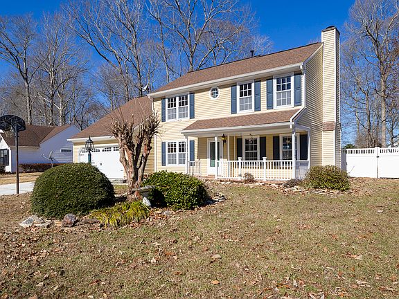 3rd image of 848 Whisper Hollow Dr