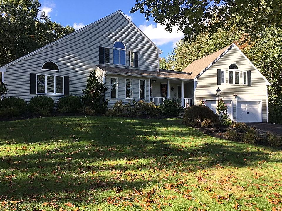 Salt-box Custom Colonial