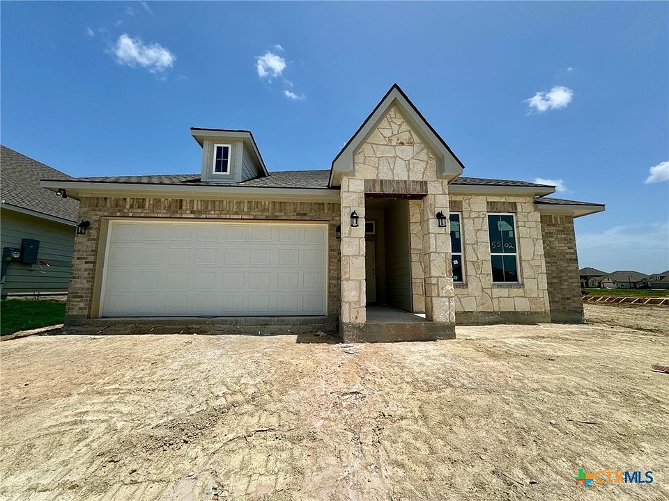 1st image of 5502 Aurelia Dr