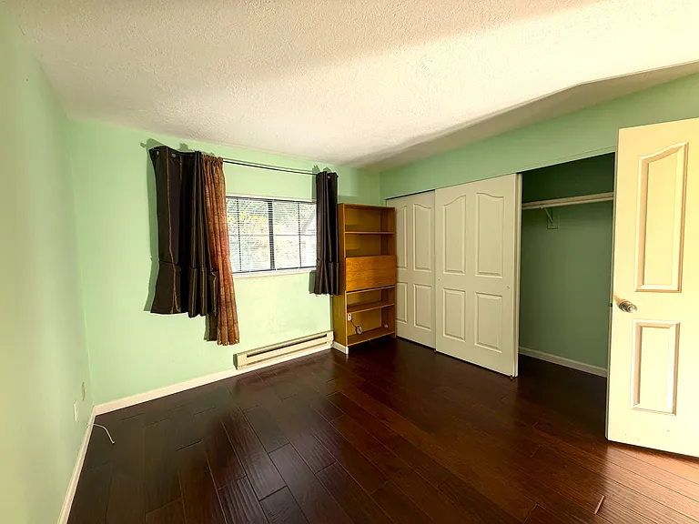 4000 Carman Dr #6 — Photo 24