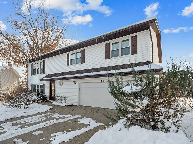1245 Michelle Ct — Photo 26