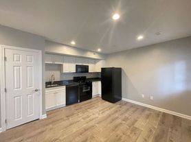 374 Amory St, Manchester, NH