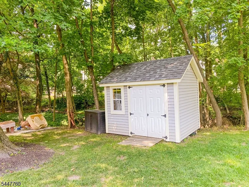 3 bed, 3.0 bath, 1440 sqft, $4,800 — Photo 3