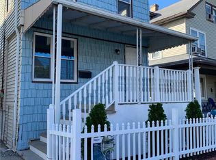 13 Henry St, Inwood, NY 11096
