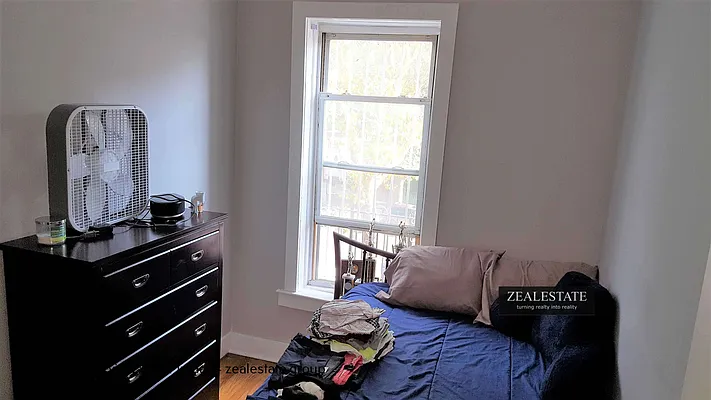 Rented by ZealEstate Group Inc | media 58