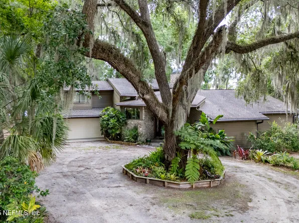 110 CYPRESS Street, Hawthorne, FL 32640