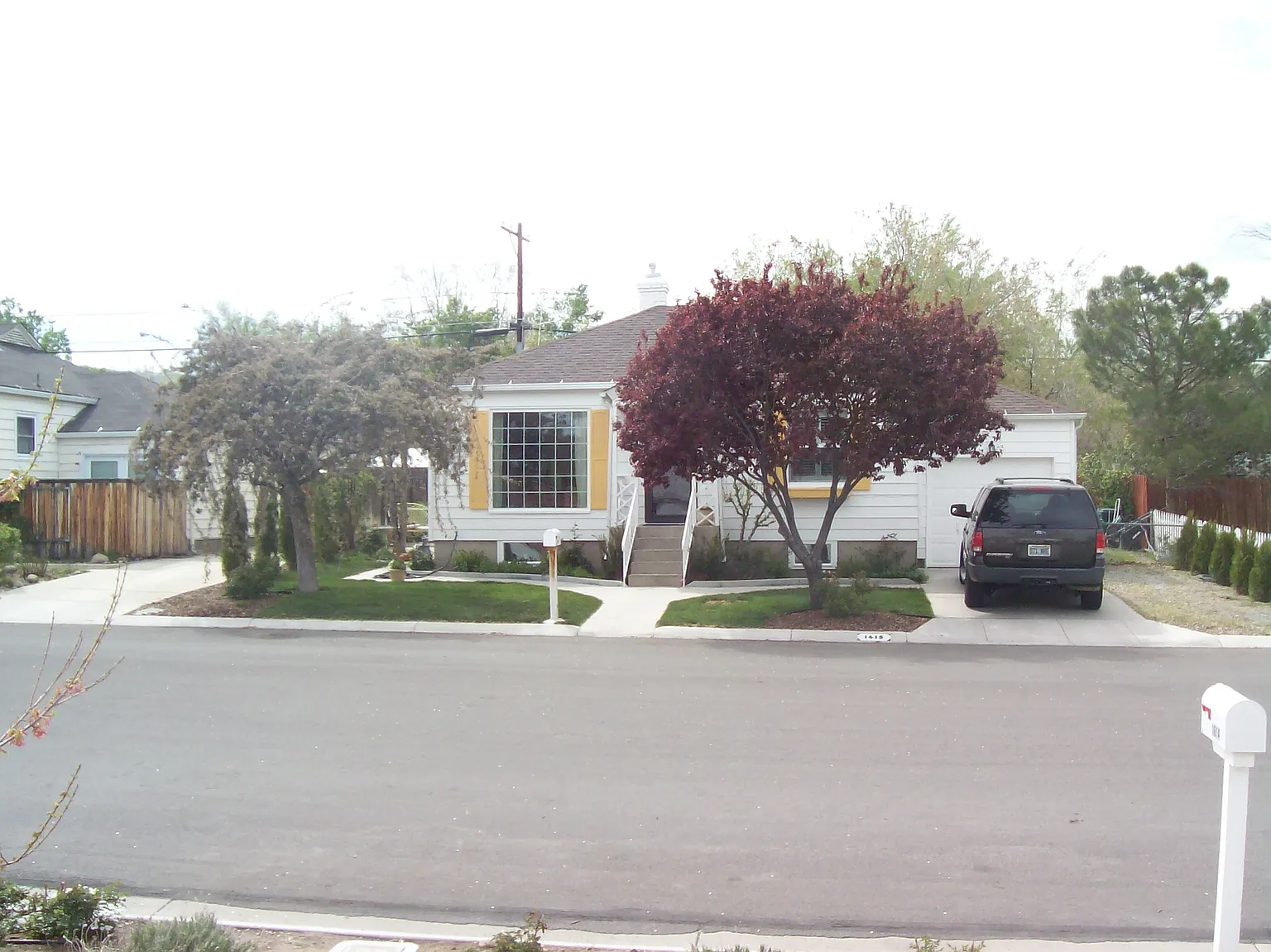 1615 Ordway Ave photo 1