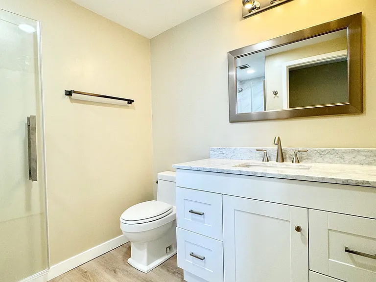 1200 Riverside Dr #1270 — Photo 18