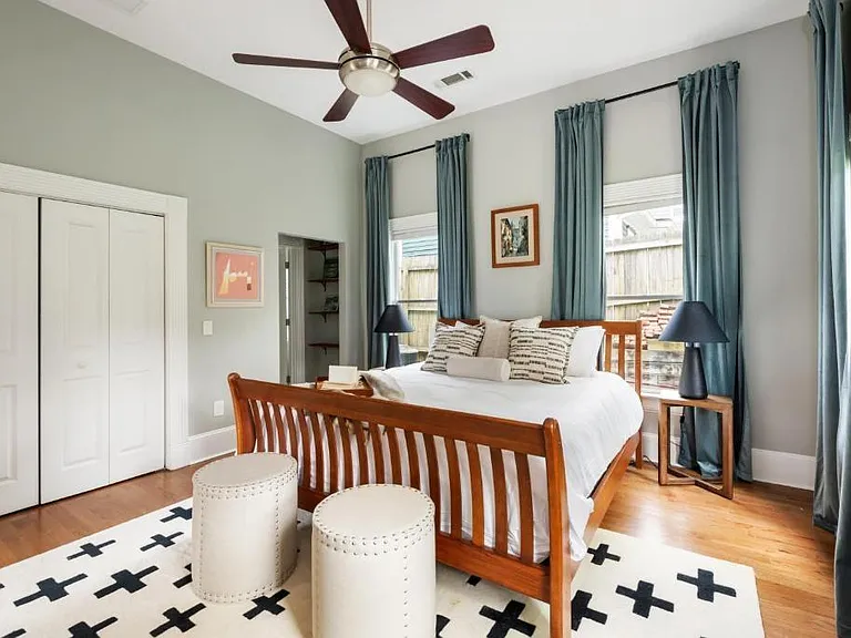 307 Georgia Ave SE — Photo 47
