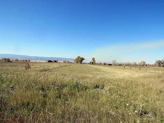 4th image of 2587 Emmie Ln