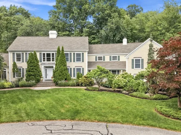 3 Hazelwood Cir, Andover, MA 01810