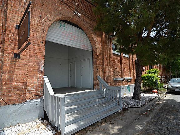 4th image of 1310 Nance St Ste D