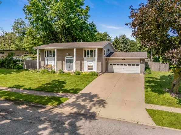 2698 Hamstrom Rd, Portage, IN 46368