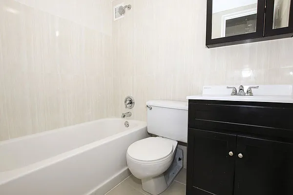 Rented by Avenues Real Estate | media 4