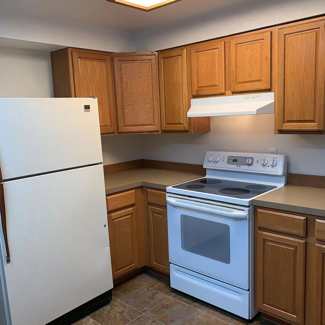 Home for Rent!!Move in Special 1/2 off First Months Rent with 12 Month Lease!! — Photo 3