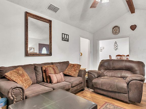 5th image of 2083 Sandpiper Rd