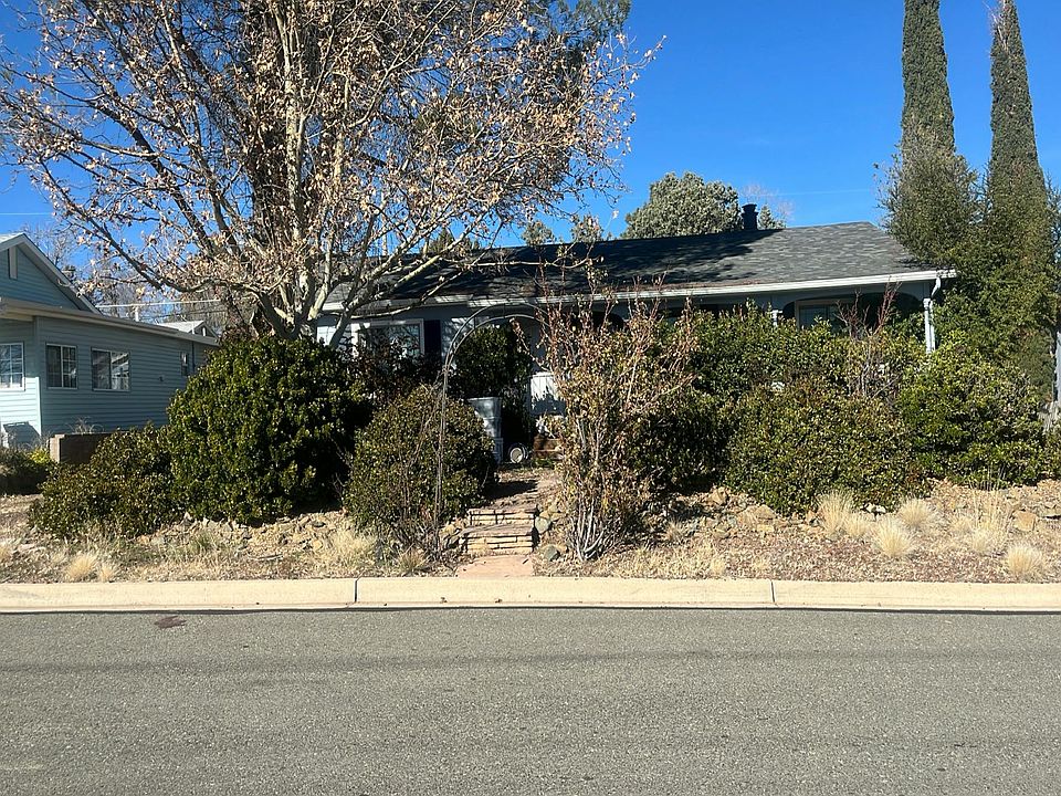 1st image of 716 Douglas Ave
