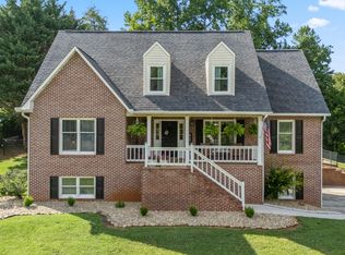 2103 Waterloo Dr, Maryville, TN 37803