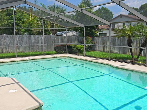 3rd image of 8577 Shady Glen Dr