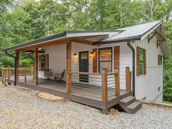 122 Acadia Dr, Ellijay, GA 30540