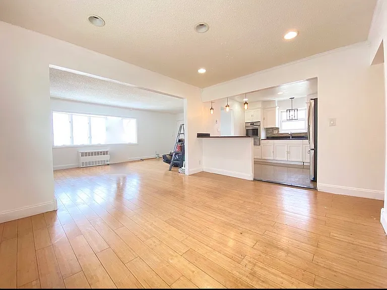 4218 Avenue I #TOP — Photo 5