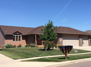 1705 S Kathryn Ave, Sioux Falls, SD 57106