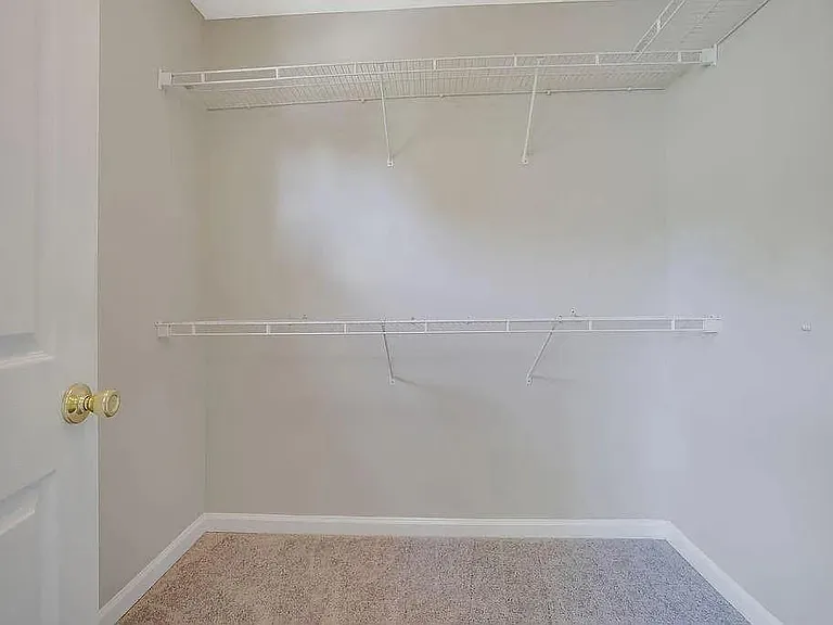 2295 Lexington Ln — Photo 14
