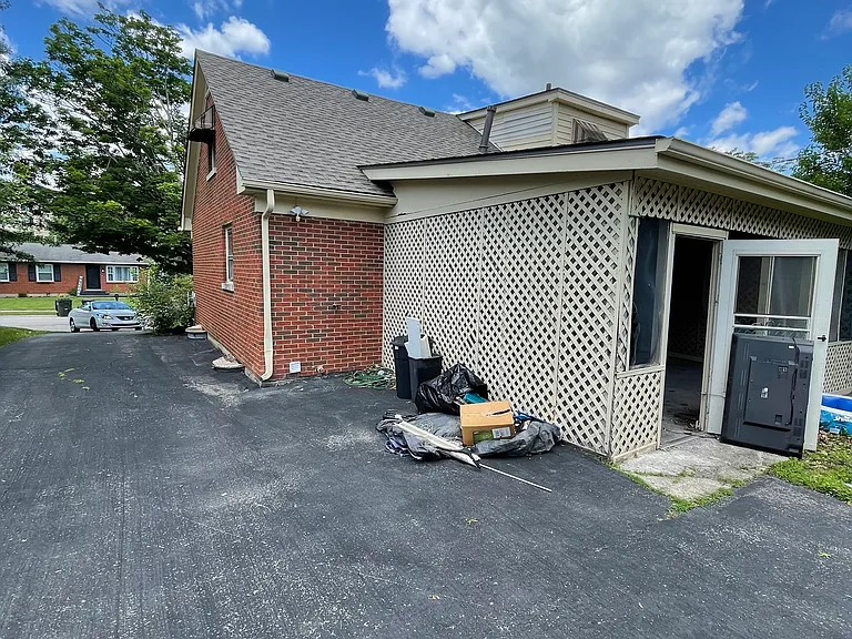3852 Walhampton Dr — Photo 6