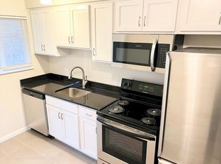 403-427 S Crooks Rd #5f17e39eb, Clawson, MI 48017