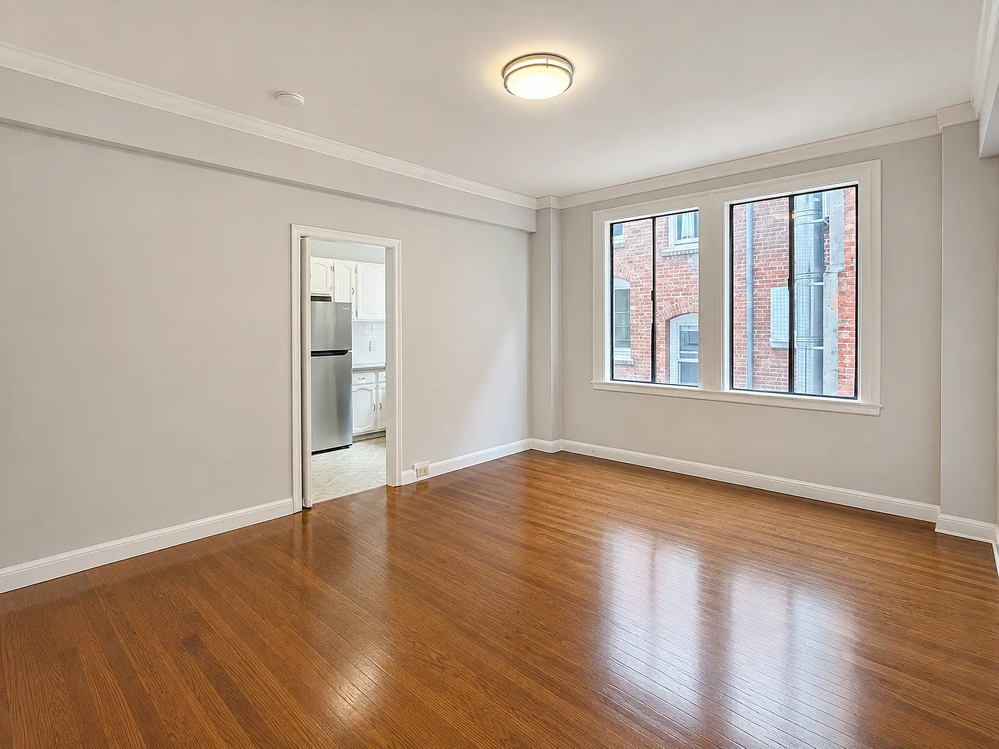 Charming Pacific Heights 1BR with Dishwasher Near Lafayette Park — Photo 2
