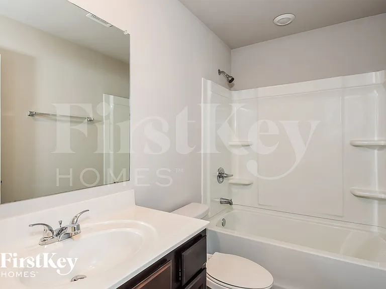 4954 Hillstone Dr — Photo 16