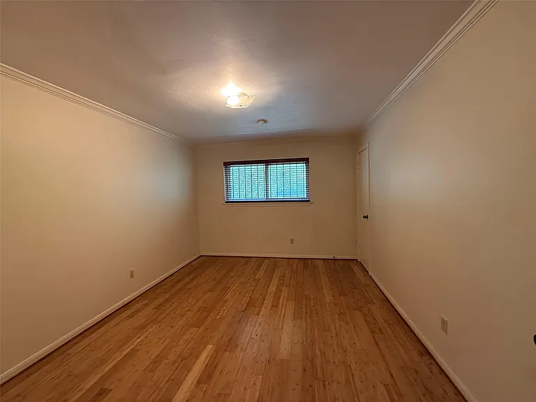 7718 Lacy Hill Dr — Photo 17