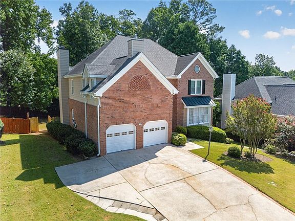 3rd image of 3155 Oak Hampton Way