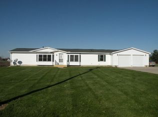 9167 E Round Lake Rd, Laingsburg, MI 48848